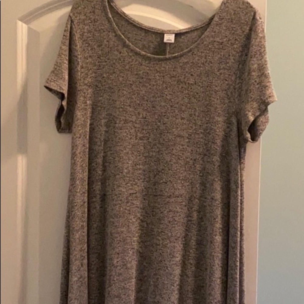 grey dress
